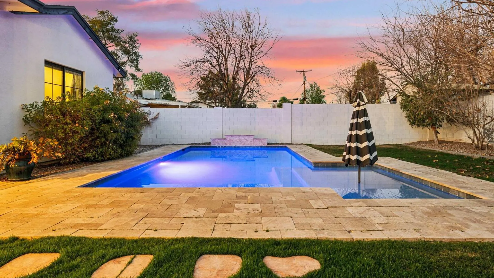 Holiday home Luxurious Villa With Private Pool - Sleeps 14 Phoenix