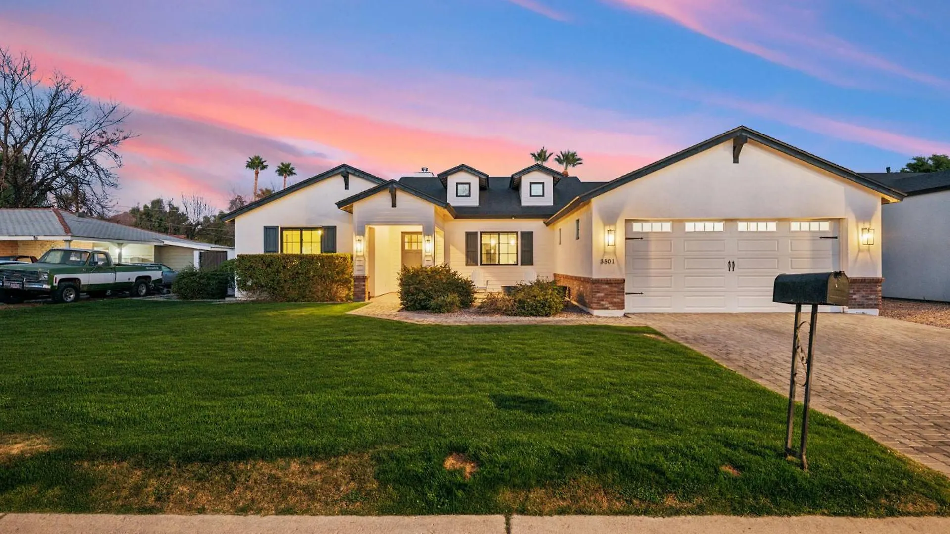 Luxurious Villa With Private Pool - Sleeps 14 Phoenix