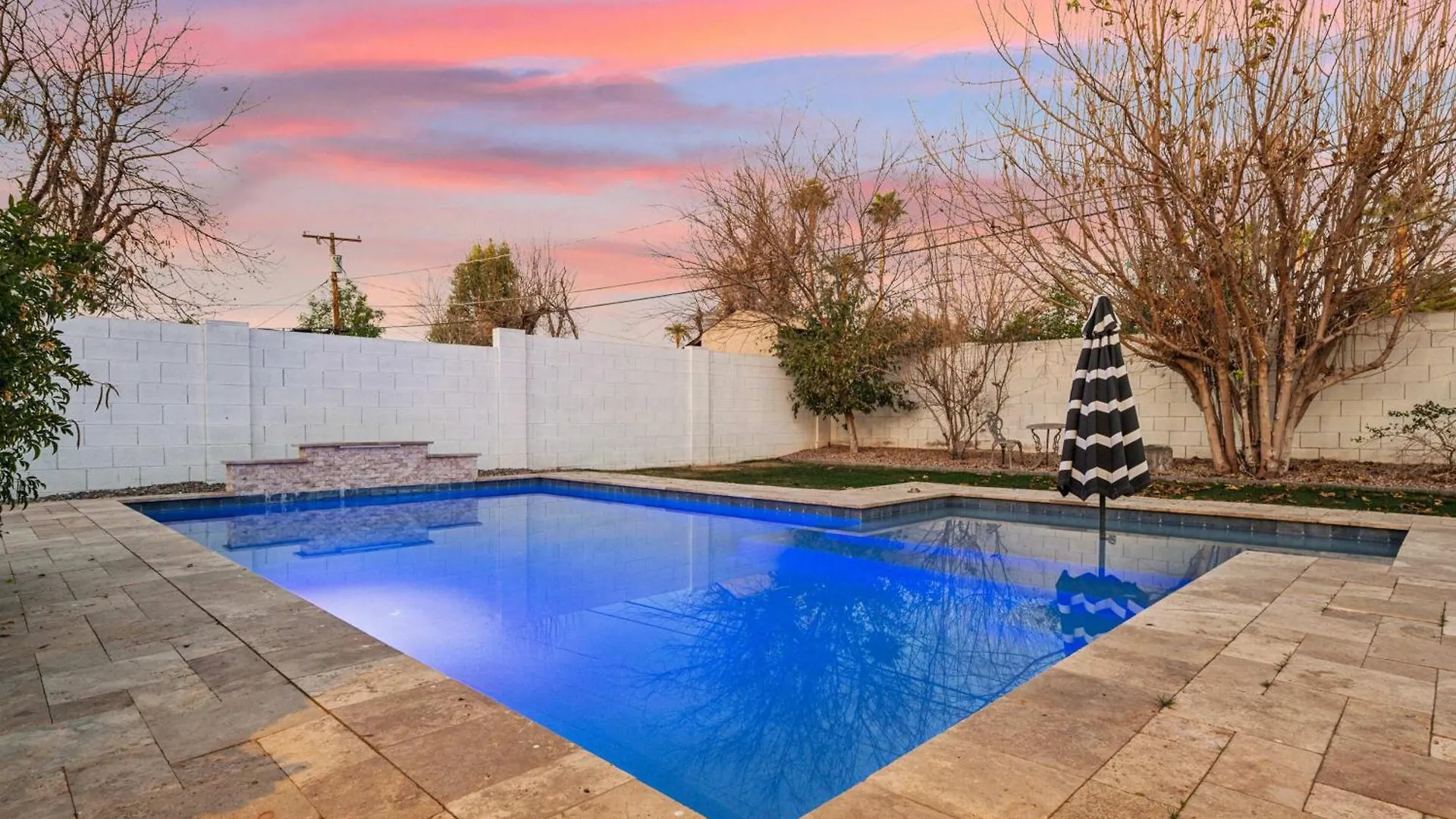 Luxurious Villa With Private Pool - Sleeps 14 Phoenix